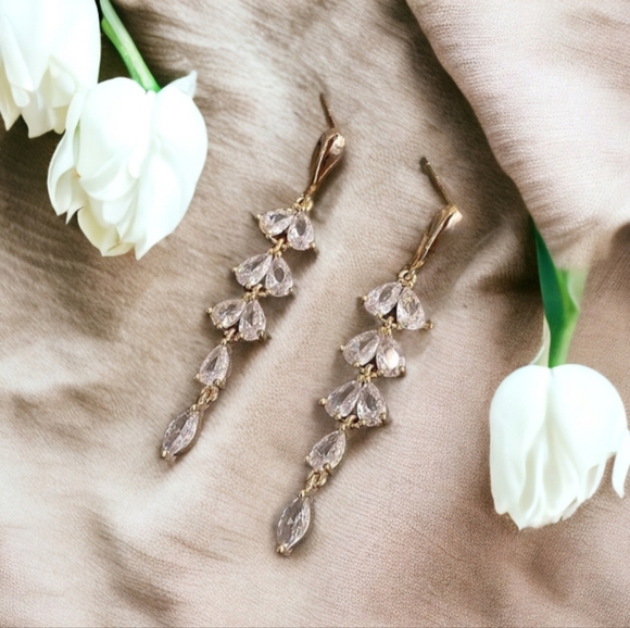 Leaf Drop Earrings - Picture 3 of 15